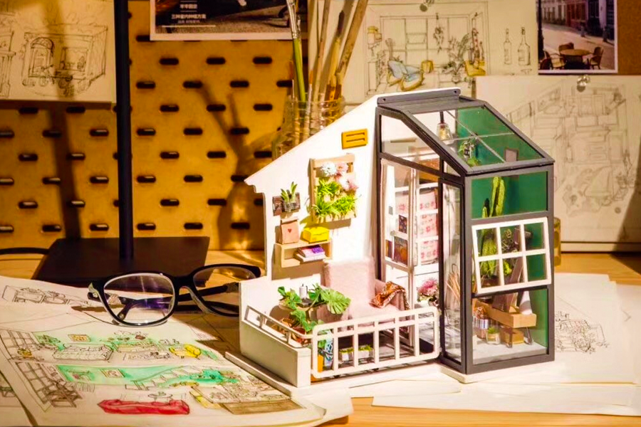 有名作家も出展!ミニチュア作品に触れられる展覧会情報を一覧でチェック - つくるんです公式