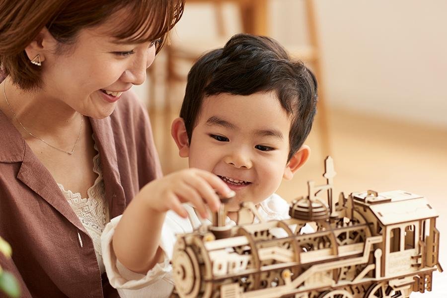 動かして遊ぶ！ゼンマイ仕掛けのおもちゃにできるパズルの紹介