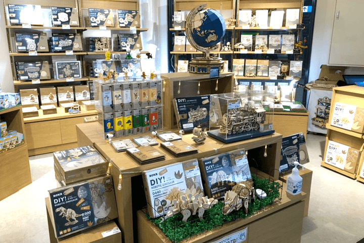 JR新橋駅 北改札横(SL広場出口)にポップアップショップOPEN!