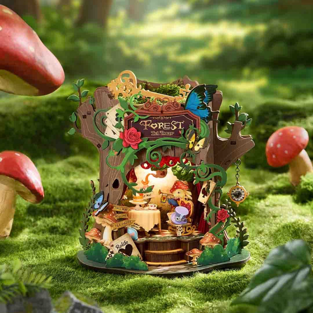 10月上旬発売予定【英語版】AMT03Forest Party