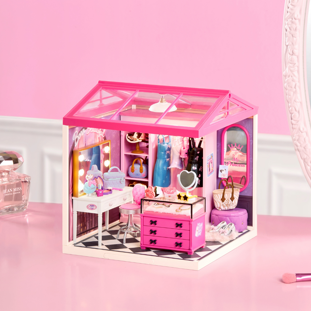10月上旬発売予定【英語版】DW030Baddie Closet