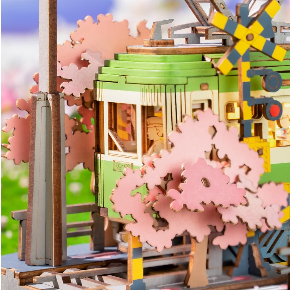 桜さく電車 - つくるんです公式