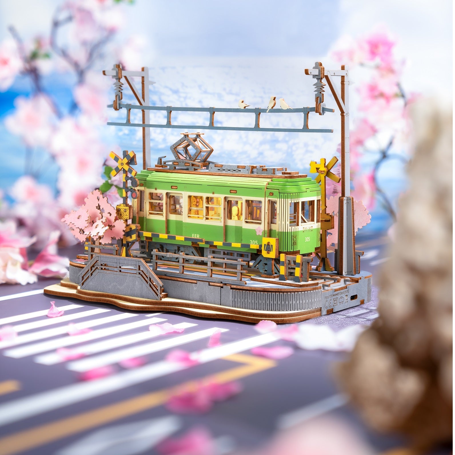 桜さく電車 - つくるんです公式