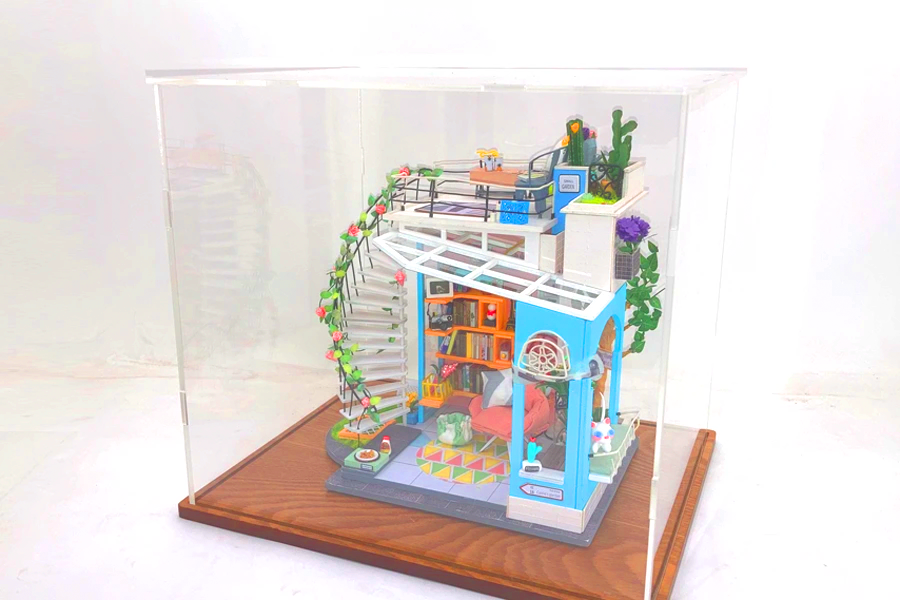 つくるんです特製アクリルケースで、ミニチュアハウスやコースターをディスプレイしよう！ - つくるんです公式