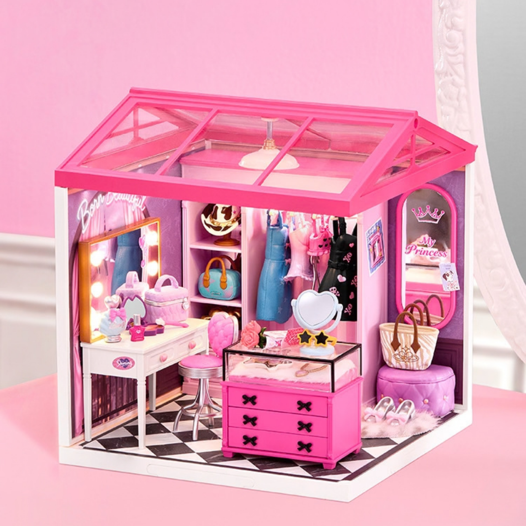 10月上旬発売予定【英語版】ＤＷ０３０Ｂａｄｄｉｅ　Ｃｌｏｓｅｔ