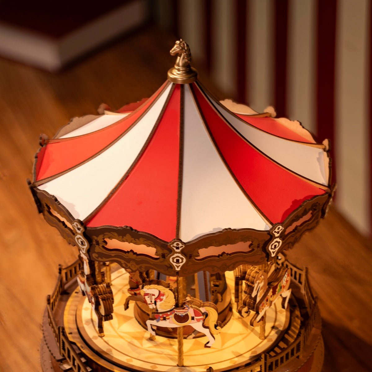 AMC01 夢幻のメリーゴーランド - つくるんです公式