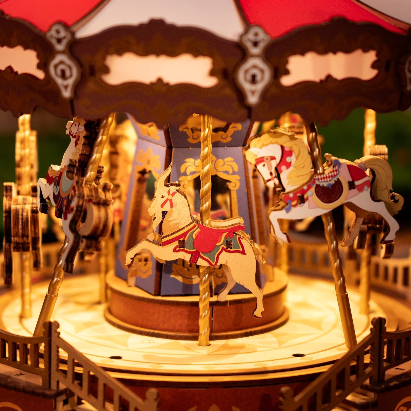 AMC01 夢幻のメリーゴーランド - つくるんです公式